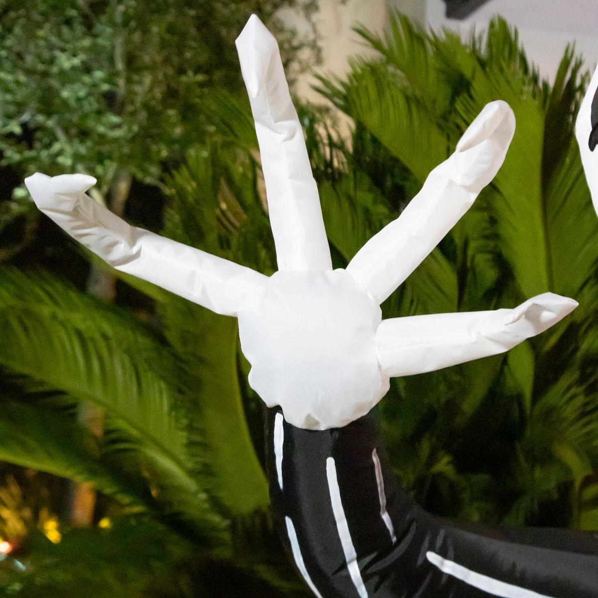 🎃🖤 Jack Skellington Inflable Navideño con Luz – 1.50 m de Altura 🎁🎄