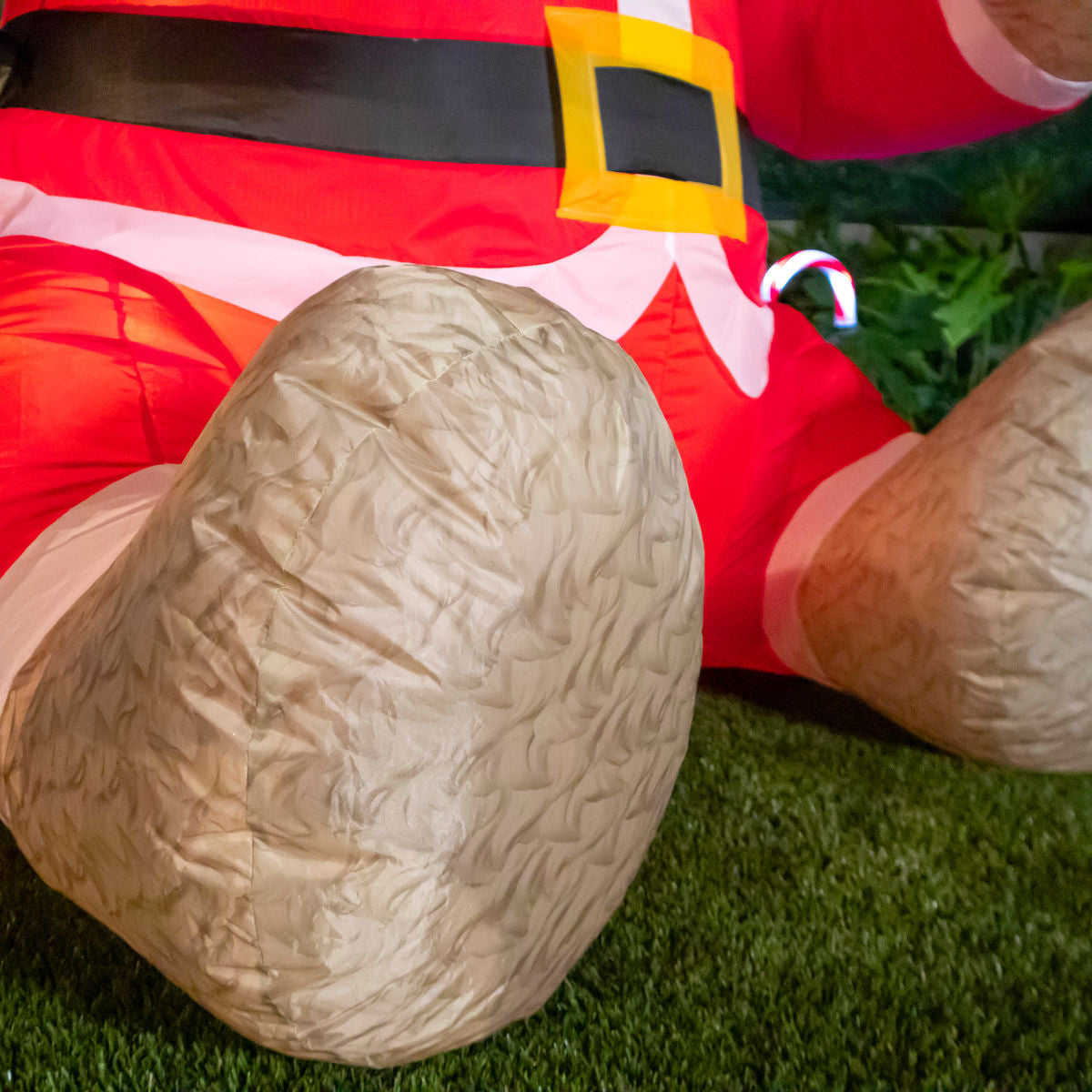 🧸🎅 Oso Santa Claus Inflable Navideño con Luz – 1.68 m x 1.00 m x 1.00 m 🎁🎄