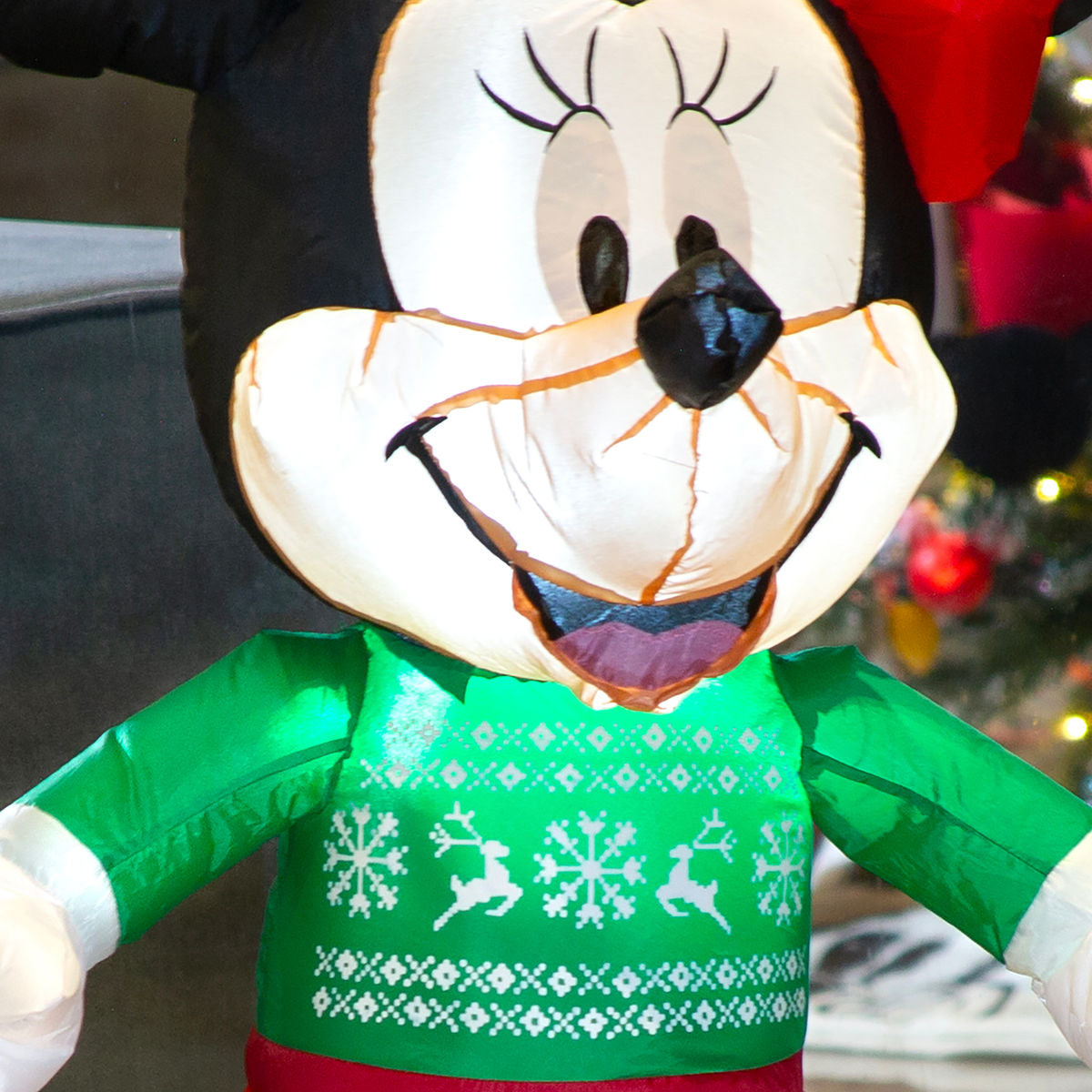 🎀🐭 Minnie Mouse Inflable Navideña con Luz – 1.07 m x 0.69 m x 0.45 m 🎁🎄