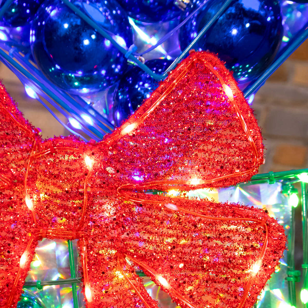 🎁🌟 Set de Regalos Navideños Iluminados – 1.42 m x 0.51 m x 0.09 m 🎄✨