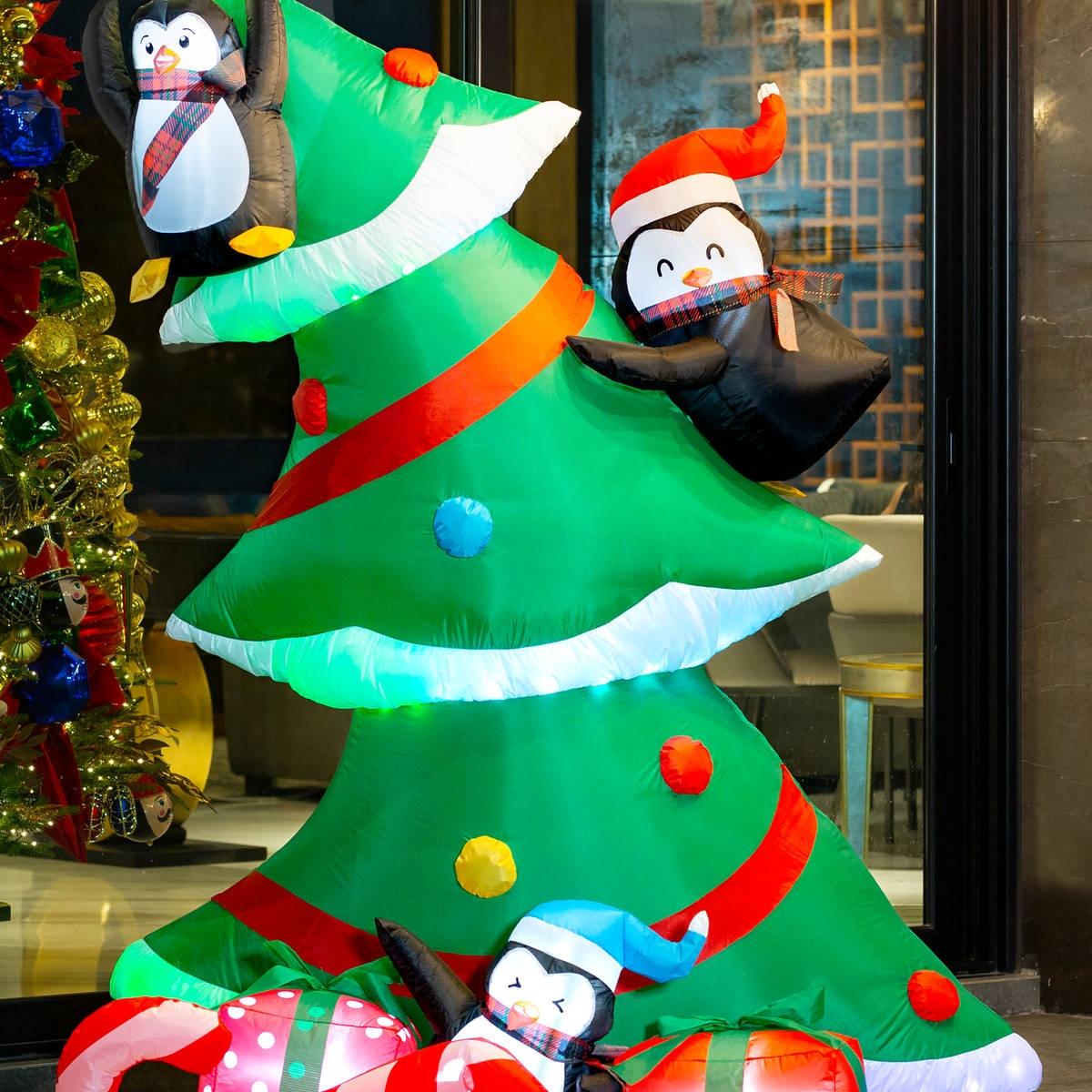 🎄🐧 Pino con Pingüinos Inflable Navideño con Luz – 2.13 m x 1.56 m x 1.00 m 🎁✨   ¡